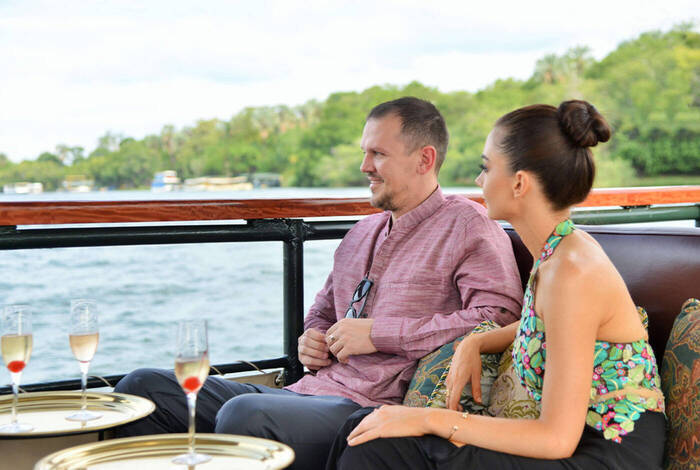 Premium Kenya & Southern Africa Highlights Premium Kenya & Southern Africa Highlights