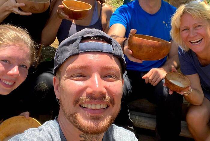 Gruppenfoto mit dem Team der Wildtier-Rettungsstation Gruppenfoto mit dem Team der Wildtier-Rettungsstation