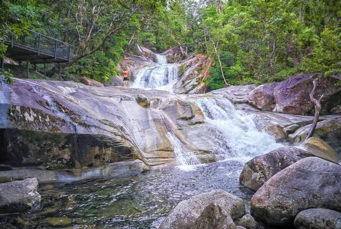 18 to 35s Essential Brisbane to Cairns 18 to 35s Essential Brisbane to Cairns