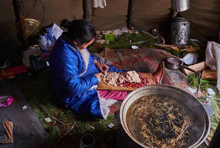Mongolia Expedition: Reindeer Herders Mongolia Expedition: Reindeer Herders