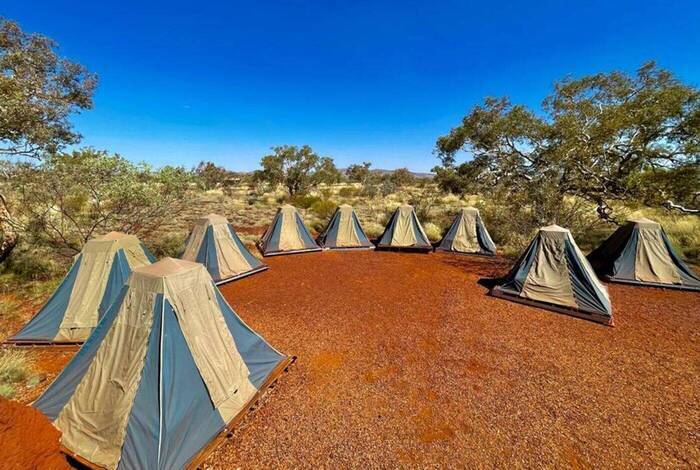 Walk Western Australia's Karijini & Ningaloo Reef Walk Western Australia's Karijini & Ningaloo Reef