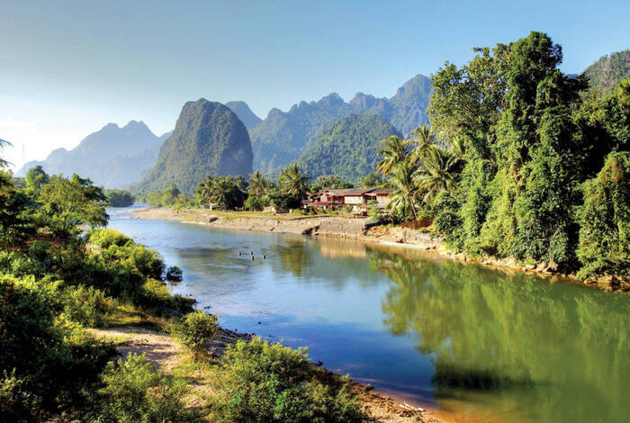 18 to 35s Essential Thailand & Laos 18 to 35s Essential Thailand & Laos