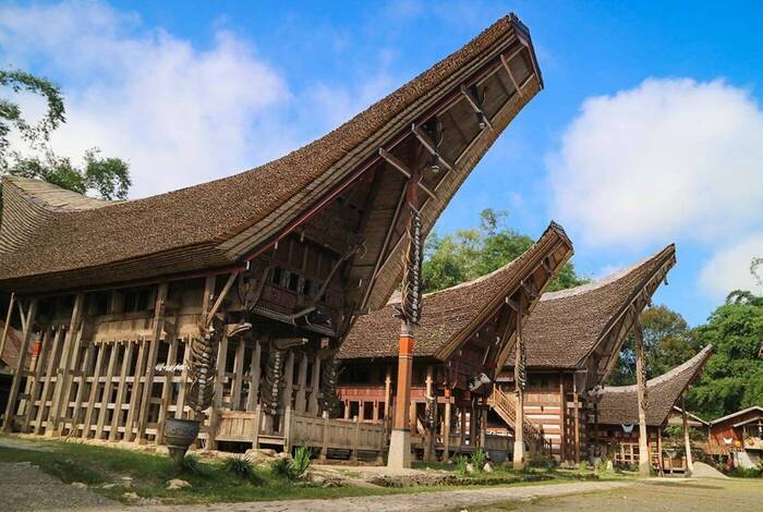 Indonesia Expedition: Sulawesi & Toraja Tribes Indonesia Expedition: Sulawesi & Toraja Tribes