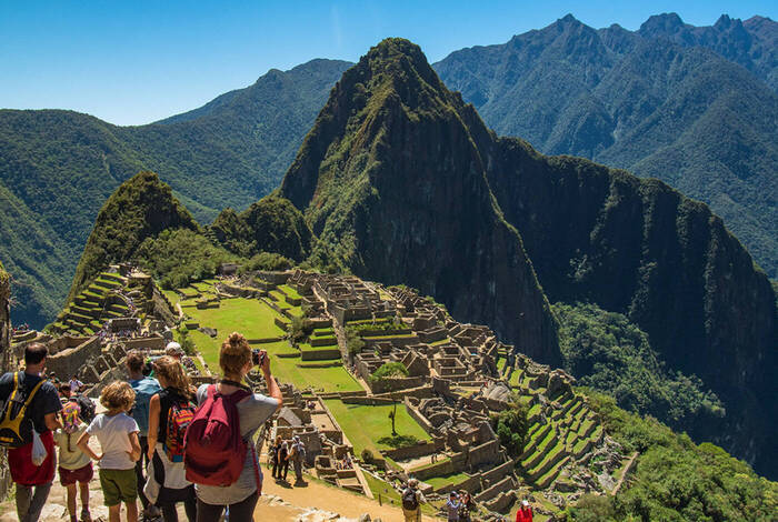 Peru Encompassed Peru Encompassed