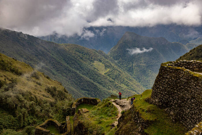 Peru Encompassed Peru Encompassed