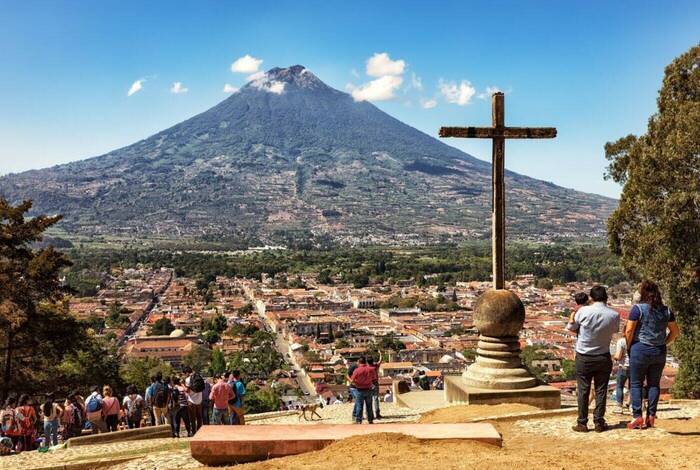 Discover Guatemala, Honduras & El Salvador Discover Guatemala, Honduras & El Salvador