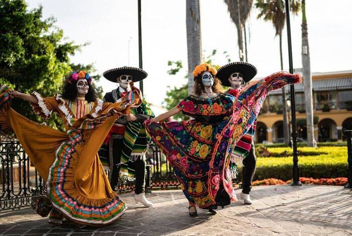 Mexico City: Day of the Dead Comfort Mexico City: Day of the Dead Comfort