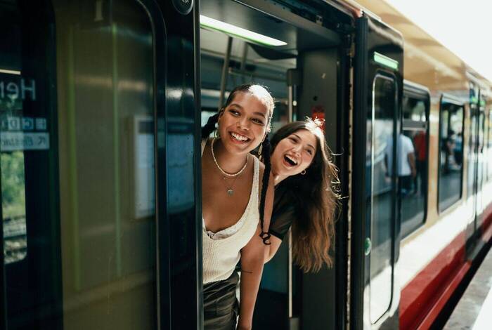 18 to 35s Real Lisbon to Berlin 18 to 35s Real Lisbon to Berlin