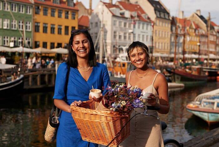 18 to 35s Essential Scandinavia 18 to 35s Essential Scandinavia