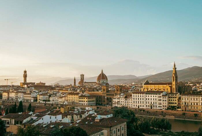 18 to 35s Essential Italy