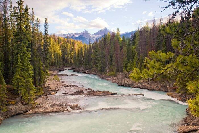 18 to 35s Real Canadian Rockies 18 to 35s Real Canadian Rockies