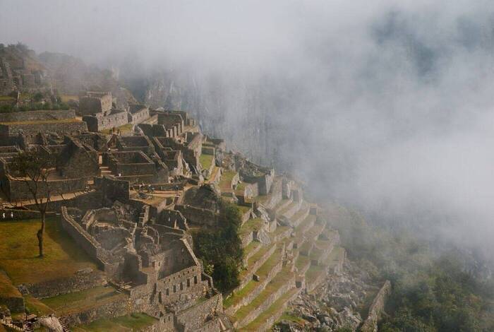 Sacred Land of the Incas Sacred Land of the Incas