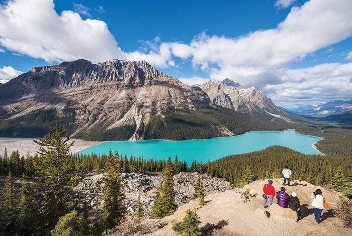 Hiking in the Canadian Rockies Hiking in the Canadian Rockies