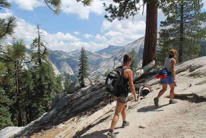 Hiking in Yosemite National Park Hiking in Yosemite National Park