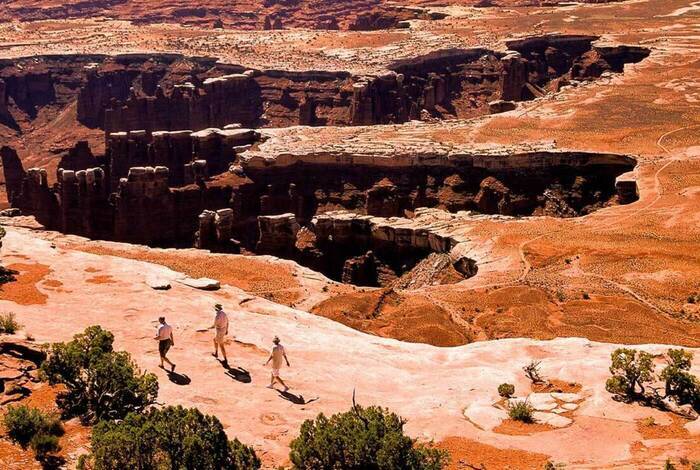 Hiking Utah's National Parks Hiking Utah's National Parks