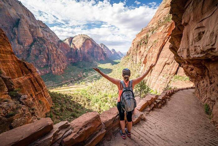 Hiking Utah's National Parks Hiking Utah's National Parks