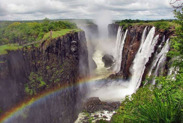 18 to 35s Essential African Safari