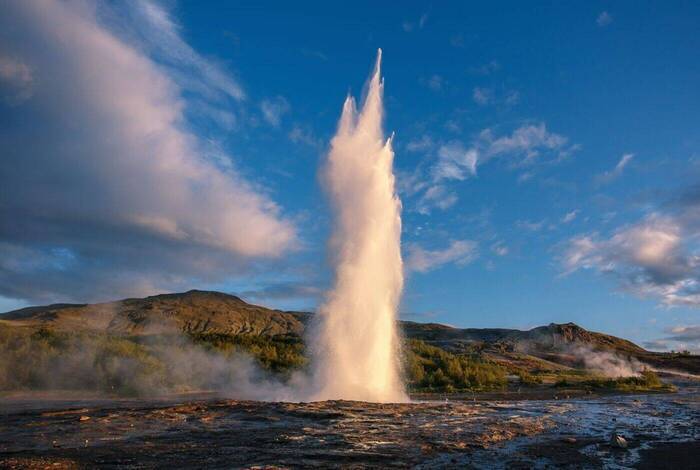 Explore Iceland: Golden Circle & Snaefellsnes Peninsula