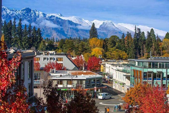 Walk New Zealand's Fiordland National Park