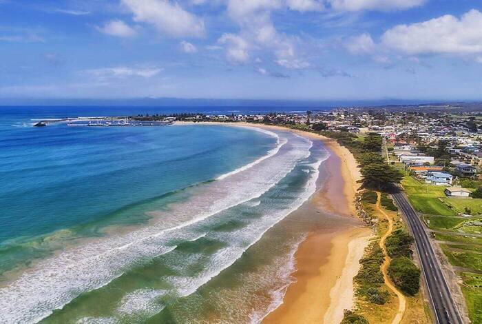 Great Ocean Road & Grampians Adventure