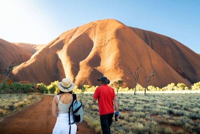 Red Centre & Uluru Explorer