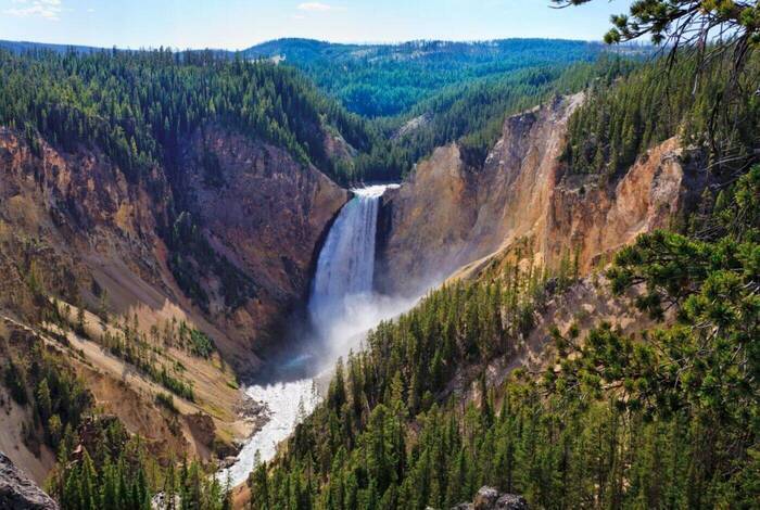 Premium Walking & Hiking in Yellowstone