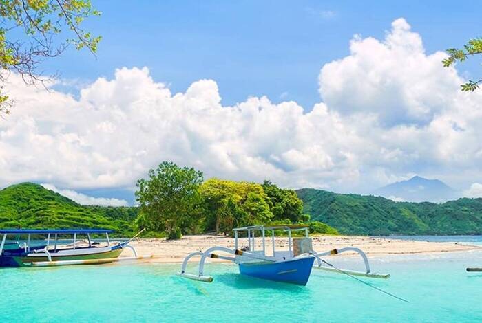 Discover Lombok Discover Lombok