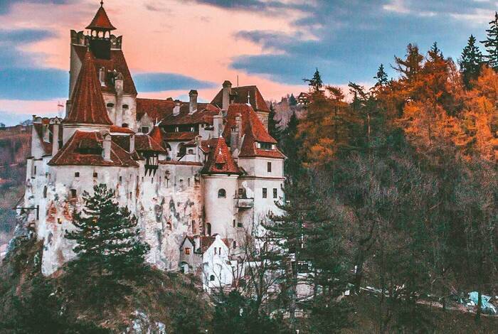 Halloween in Transylvania (Southbound) Halloween in Transylvania (Southbound)