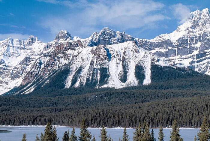 Hiking in the Canadian Rockies Hiking in the Canadian Rockies