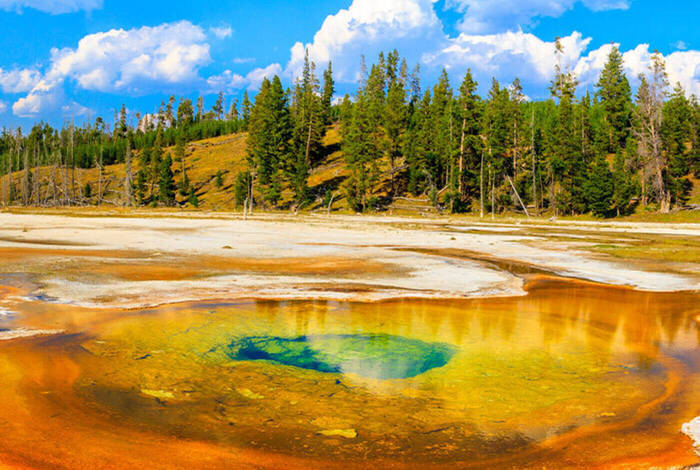 South Dakota to Yellowstone Parks Explorer South Dakota to Yellowstone Parks Explorer