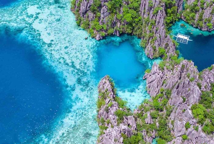 The Philippines: Mountains & Islands The Philippines: Mountains & Islands